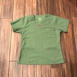 👚 LN Iguanamed Brand women’s scrub shirt